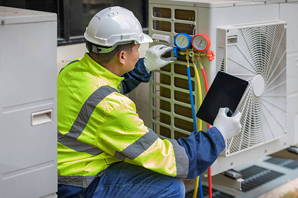 Professional Hvac technician working in Howard, OH